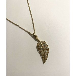 Vintage Avon 1980s Gold Tone Feather Pendant With Chain